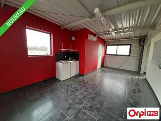 Plus de détails pour Local commercial à louer