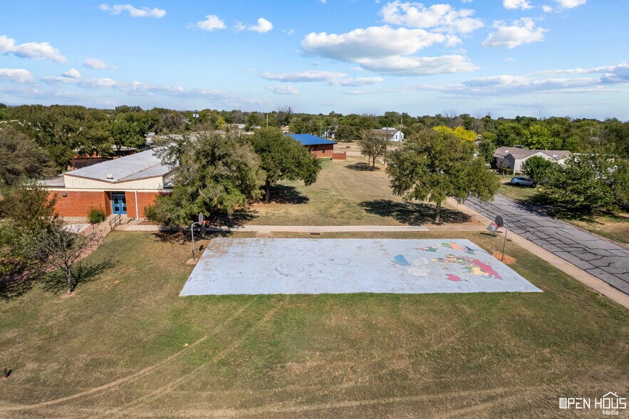 2206 Lucas Ave, Wichita Falls, TX à vendre - Photo de l’immeuble – Image 2 sur 21