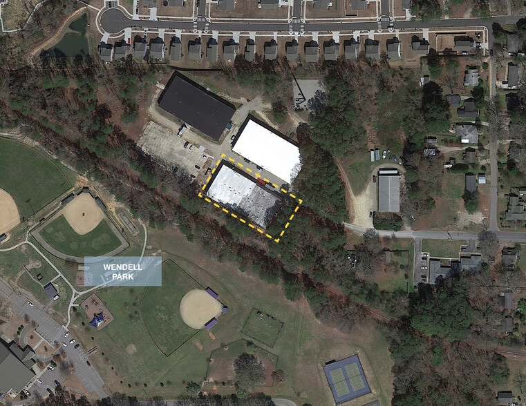 601 Cook St, Wendell, NC à louer - Photo de l’immeuble – Image 2 sur 9