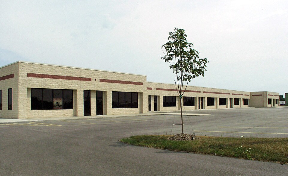2401 Sawmill Pky, Huron, OH à louer - Photo de l’immeuble – Image 3 sur 16