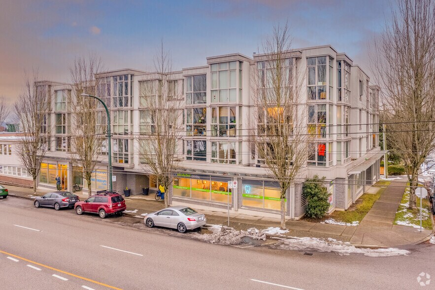 4838 Fraser St, Vancouver, BC à vendre - Photo principale – Image 1 sur 4