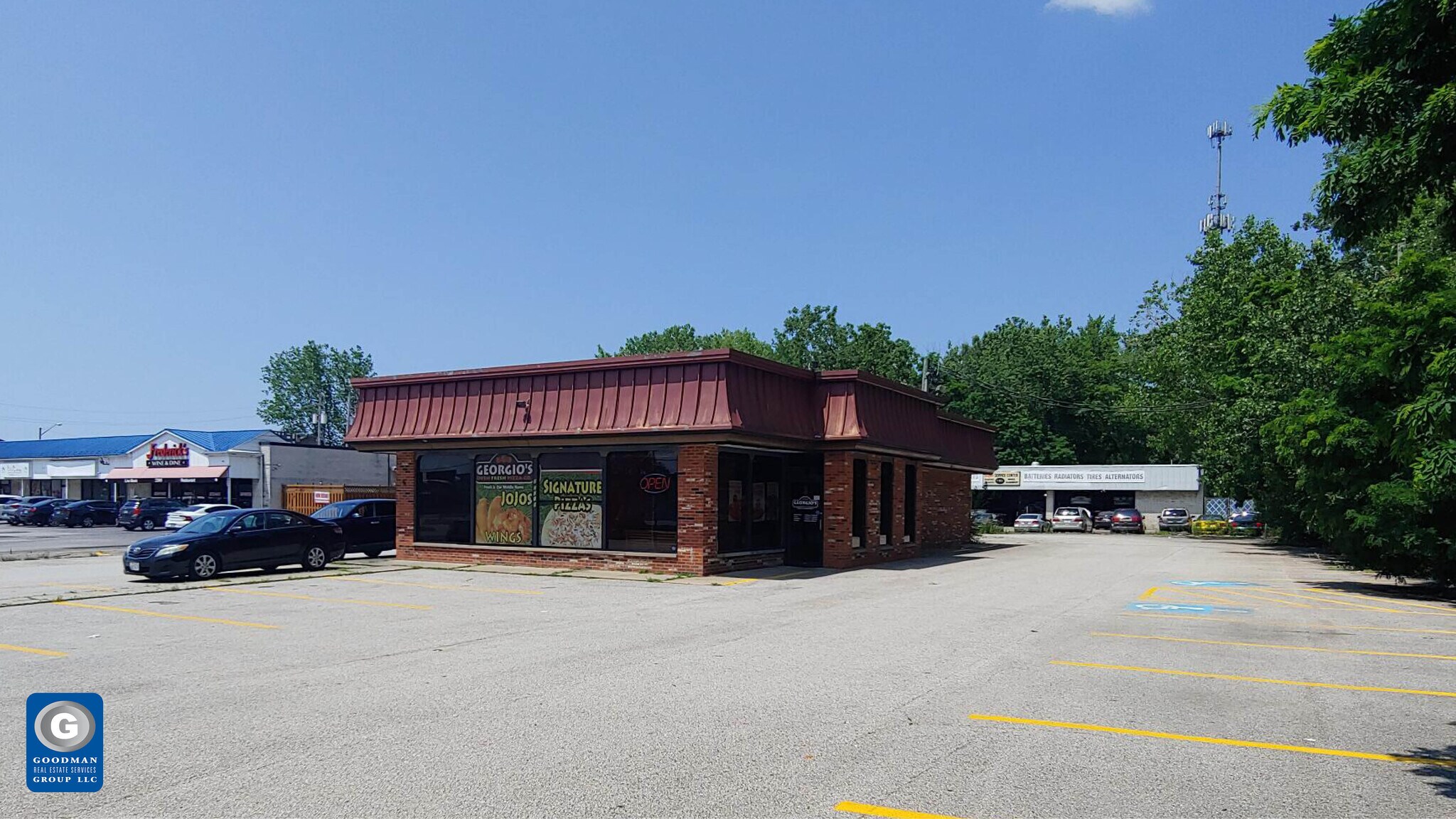 22019 Emery Rd, Warrensville Heights, OH à vendre Photo de l’immeuble– Image 1 sur 6
