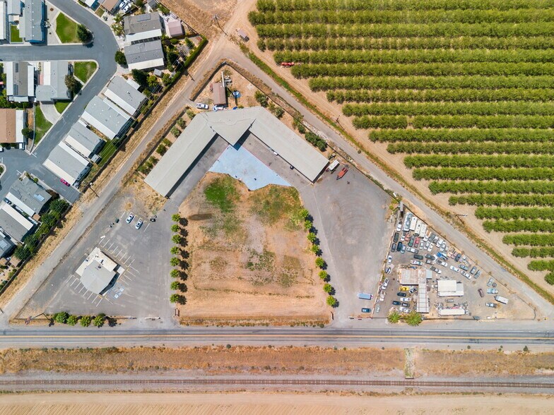 4930 W County Rd, Dunnigan, CA à vendre - Photo de l’immeuble – Image 1 sur 16