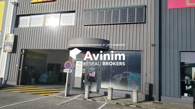 Local commercial dans Epagny Metz-Tessy à louer - Photo de l’immeuble – Image 3 sur 5