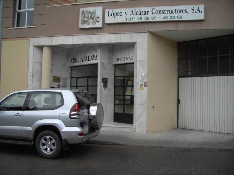 Bureau dans El Ejido, Almería à louer - Photo de l’immeuble – Image 3 sur 6