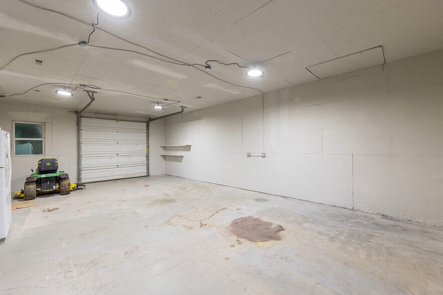 12 A Cattlemans Ln, Berryville, VA à louer - Photo de l’immeuble – Image 2 sur 26