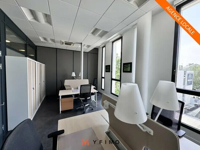 Plus de détails pour Bureau à louer