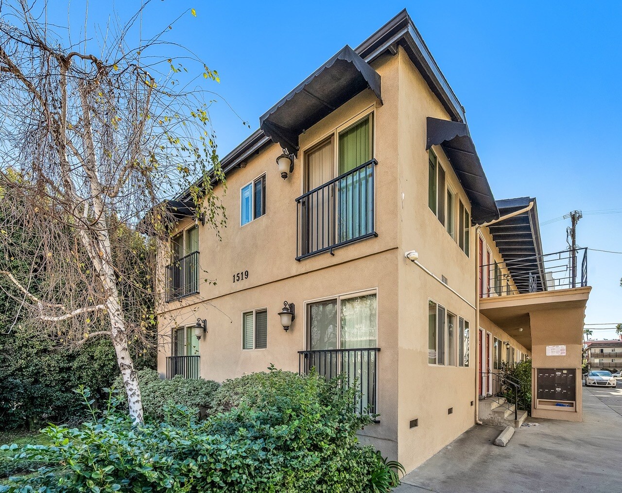 1519 Armacost Ave, Los Angeles, CA à vendre Photo principale– Image 1 sur 10