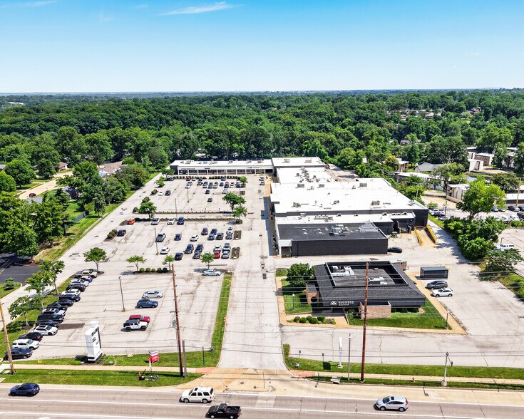 9222-9280 Watson Rd, Crestwood, MO à louer - Photo de l’immeuble – Image 3 sur 18