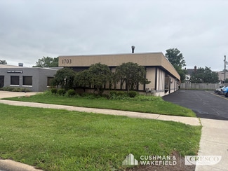 Plus de détails pour 1703 Brookpark Rd, Parma, OH - Bureau à louer