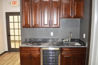 55921-55951 Gratiot Ave, Chesterfield, MI à louer Photo intérieure– Image 2 sur 7