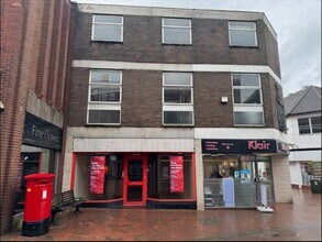 2-2A Brook Sq, Rugeley à louer Photo de l’immeuble– Image 1 sur 4