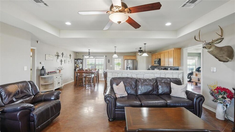 310 Hatter Dr, Moody, TX à vendre - Photo de l’immeuble – Image 2 sur 38