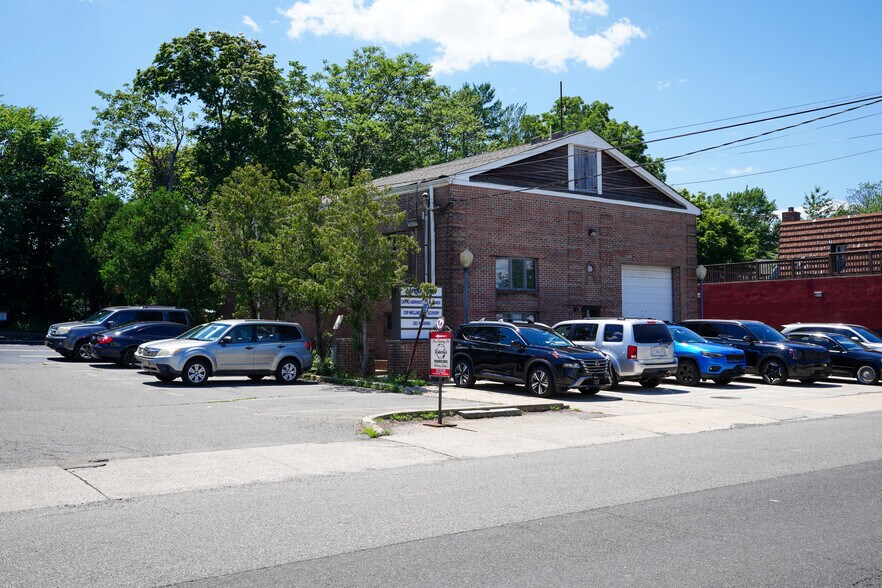 6-8 Spring St, Freehold, NJ à vendre - Photo de l’immeuble – Image 3 sur 11