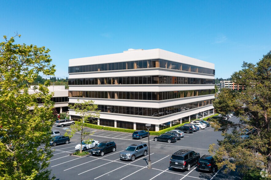 155 NE 100th St, Seattle, WA à louer - Photo principale – Image 1 sur 9