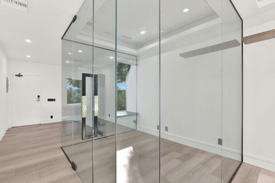 23276 S Pointe Dr, Laguna Hills, CA à louer - Photo intérieure – Image 3 sur 6