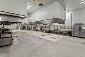 3000-3090 E Washington Blvd, Los Angeles, CA à louer Photo intérieure– Image 2 sur 14