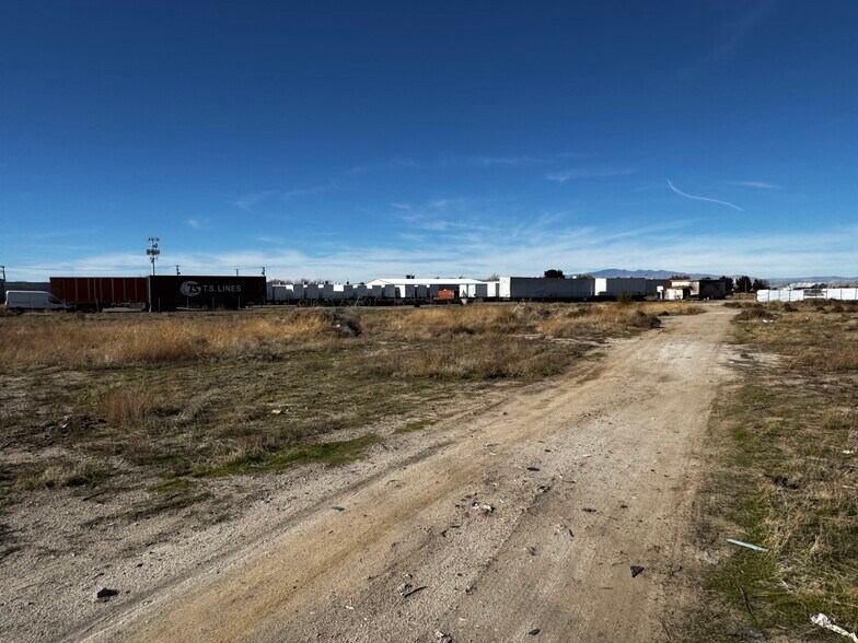 Spearman Ave, Lancaster, CA à vendre - Photo de l’immeuble – Image 3 sur 3