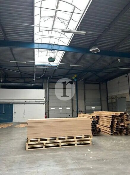 Bureau dans Roncq à louer - Photo intérieure – Image 2 sur 5