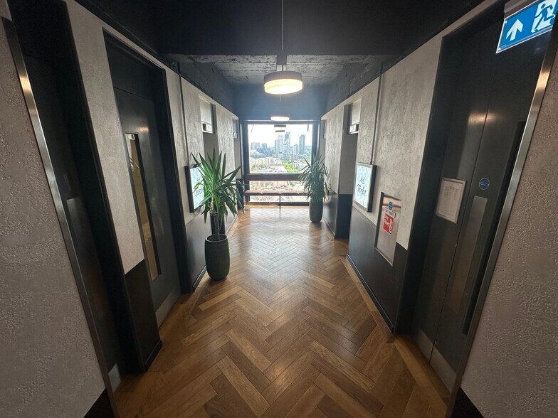 91 Waterloo Rd, Londres à louer - Photo de l’immeuble – Image 2 sur 7