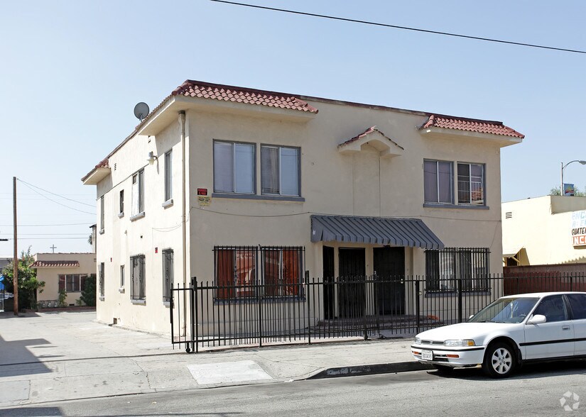 2660-2664 Randolph St portefeuille de 2 biens à vendre sur LoopNet.fr - Photo principale – Image 2 sur 2