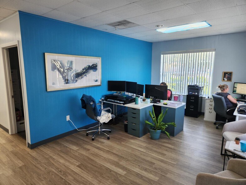 1153 Main St, Dunedin, FL à louer - Photo de l’immeuble – Image 2 sur 8