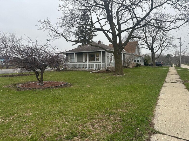 598 Milwaukeea Ave, Burlington, WI à vendre - Photo de l’immeuble – Image 3 sur 14