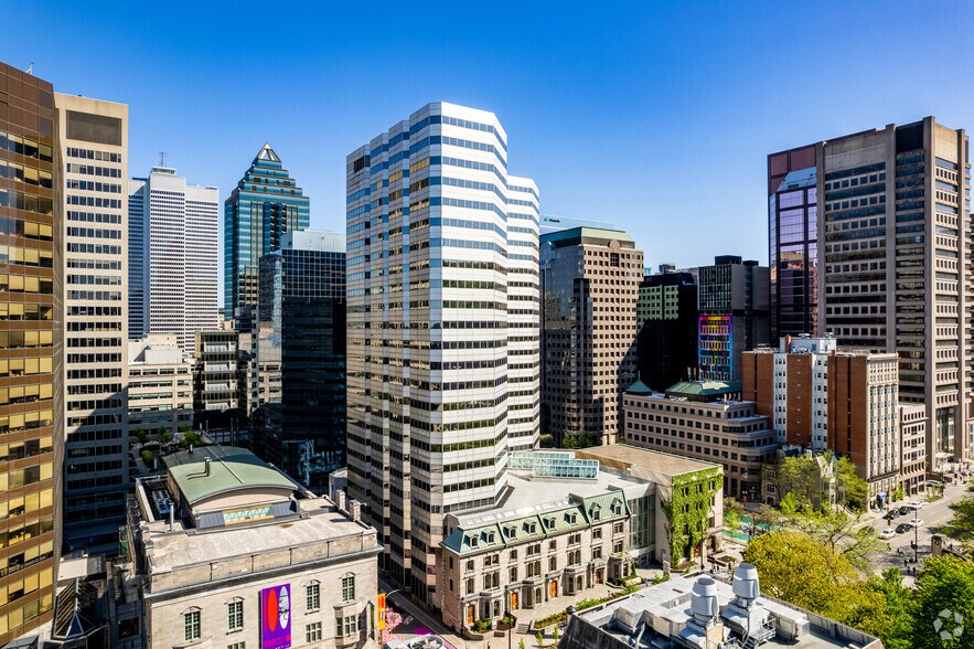 2001 Av McGill College, Montréal, QC à louer - Photo de l’immeuble – Image 3 sur 4