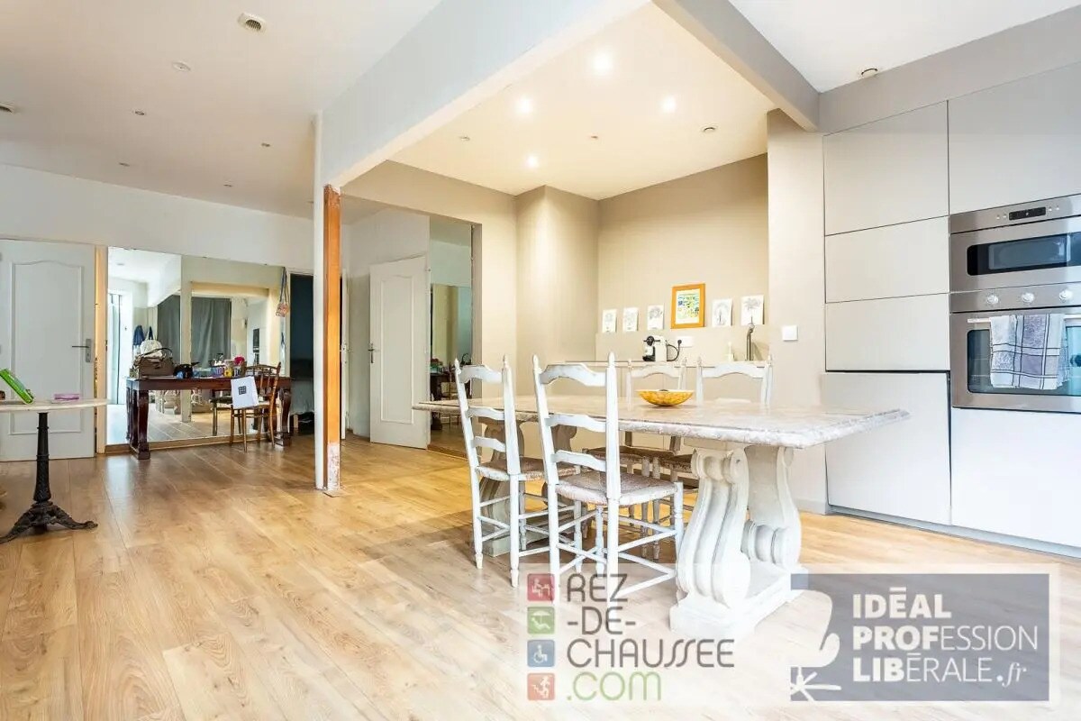 Immeuble residentiel dans Paris à vendre Photo de l’immeuble– Image 1 sur 7