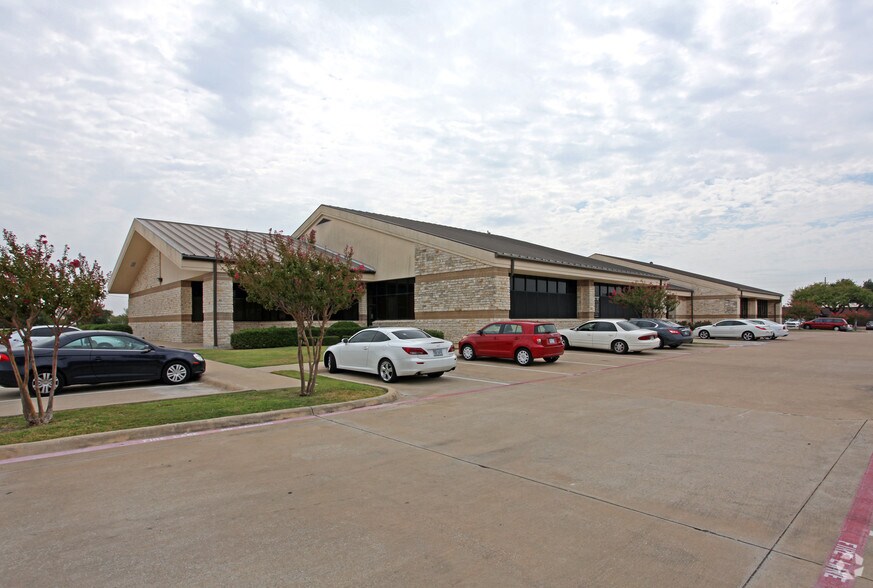 5700 Rowlett Rd, Rowlett, TX à vendre - Photo de l’immeuble – Image 1 sur 4