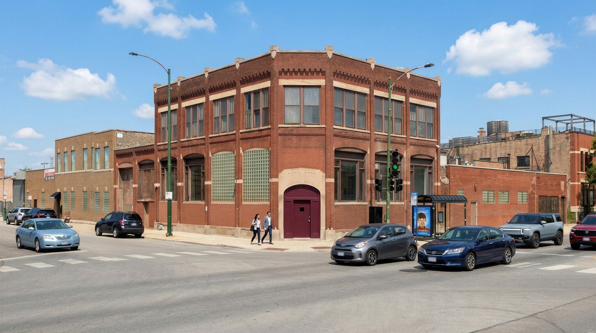 300 N Ashland Ave, Chicago, IL à louer Photo de l’immeuble– Image 1 sur 8
