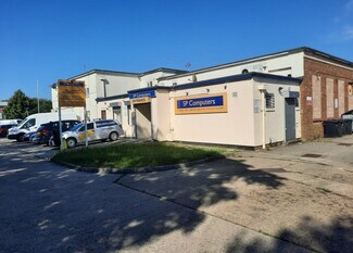 Plus de détails pour Hobley Dr, Stratton - Local commercial à louer