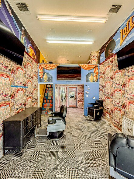 524 N La Brea Ave, Los Angeles, CA à louer - Photo de l’immeuble – Image 2 sur 7