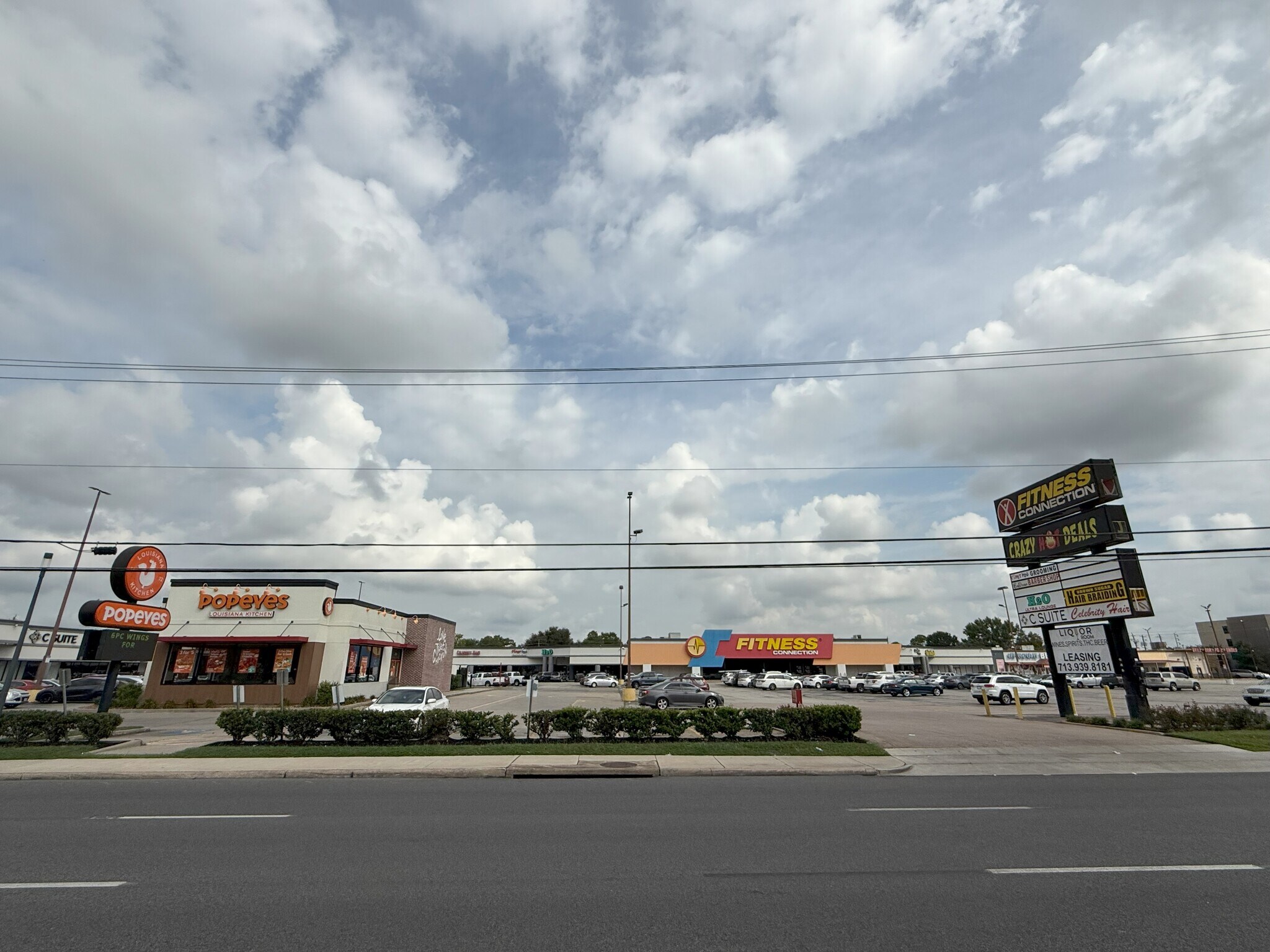 11312 Westheimer Rd, Houston, TX à louer Photo de l’immeuble– Image 1 sur 9