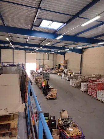 Industriel/Logistique dans Perpignan à louer - Photo de l’immeuble – Image 2 sur 4