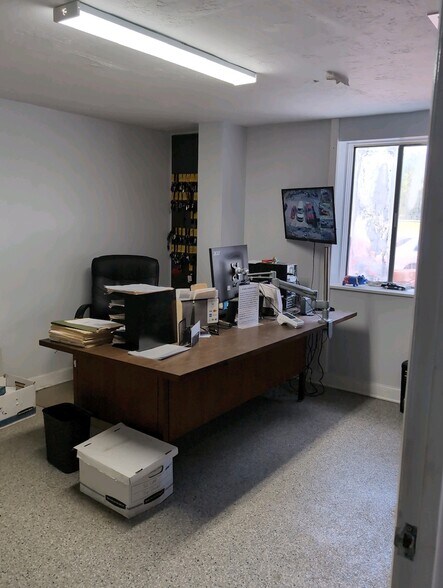 6445 33rd E st, Sarasota, FL à louer - Photo de l’immeuble – Image 3 sur 11