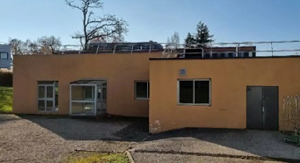 Bureau dans Dardilly à louer - Photo de l’immeuble – Image 2 sur 9