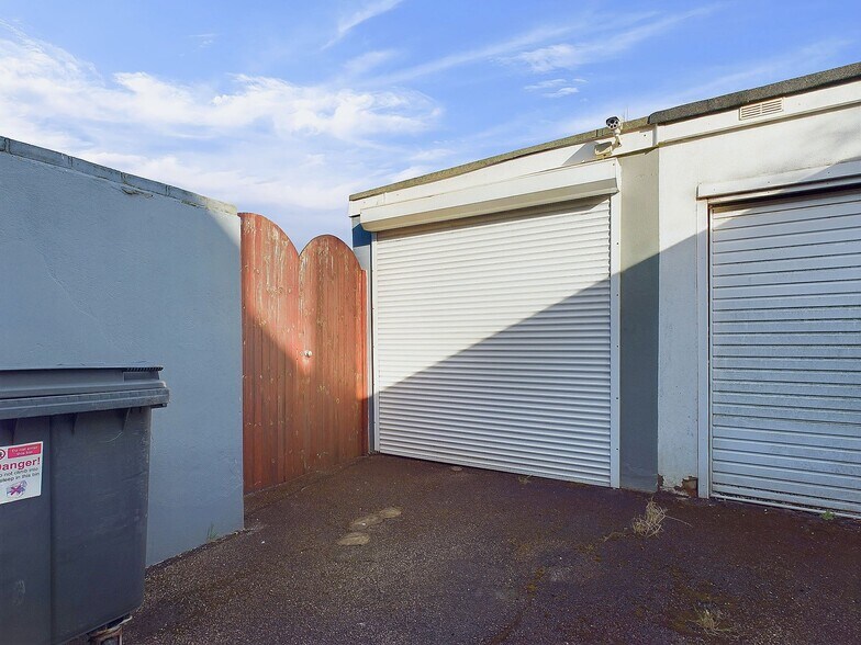 110-120 Ferring St, Worthing à vendre - Photo de l’immeuble – Image 2 sur 2