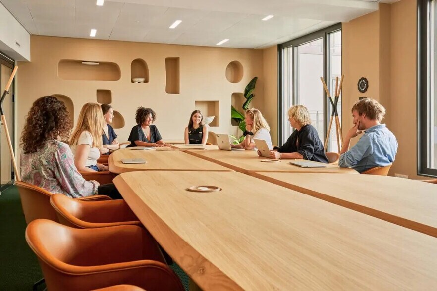 Bureau dans Paris à louer - Photo de l’immeuble – Image 3 sur 9