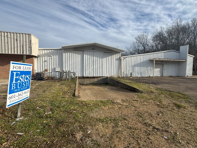 111-117 Briarwood Dr, Jackson, MS à louer - Photo de l’immeuble – Image 2 sur 4