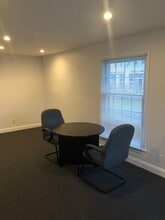 27 Pine St, New Canaan, CT à louer Photo intérieure– Image 1 sur 3