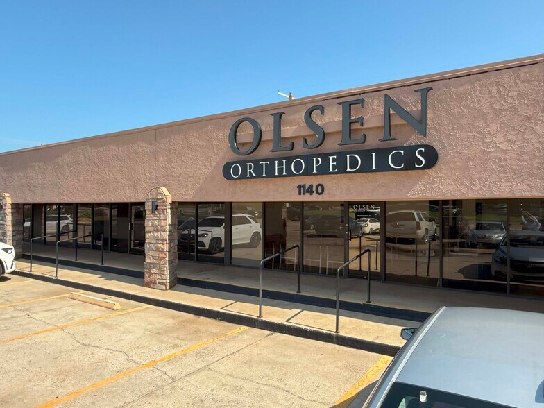 1120 S Douglas Blvd, Oklahoma City, OK à louer - Photo de l’immeuble – Image 3 sur 4