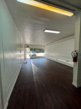 1533-1555 NE 164th St, North Miami Beach, FL à louer Photo intérieure– Image 2 sur 7