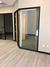 23335 N 18th Dr, Phoenix, AZ à louer Photo de l’immeuble– Image 2 sur 3