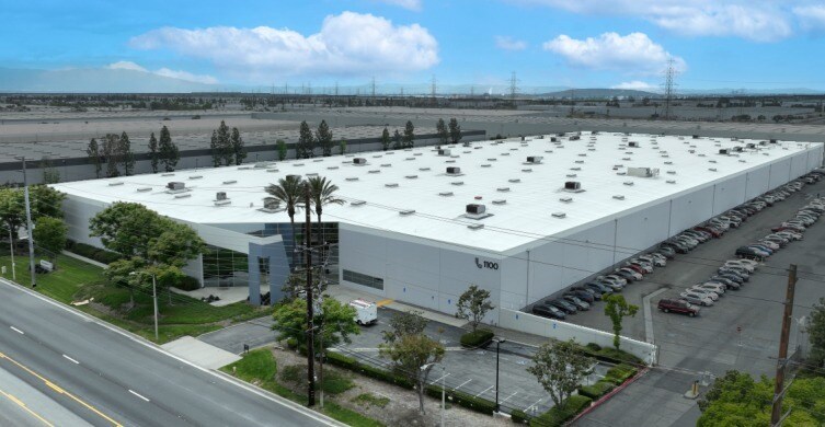 1100 S Etiwanda Ave, Ontario, CA à louer - Photo de l’immeuble – Image 1 sur 3