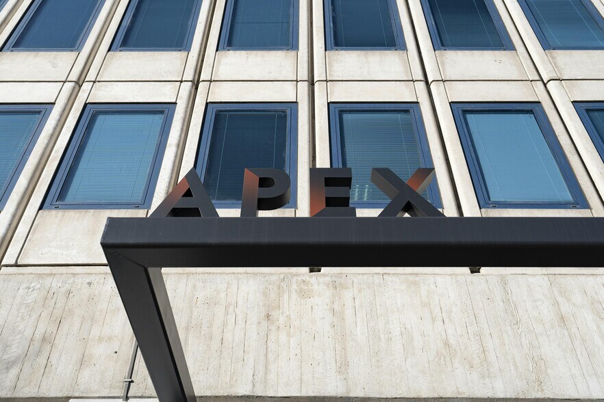 1-13 High St, New Malden à louer - Photo de l’immeuble – Image 1 sur 8