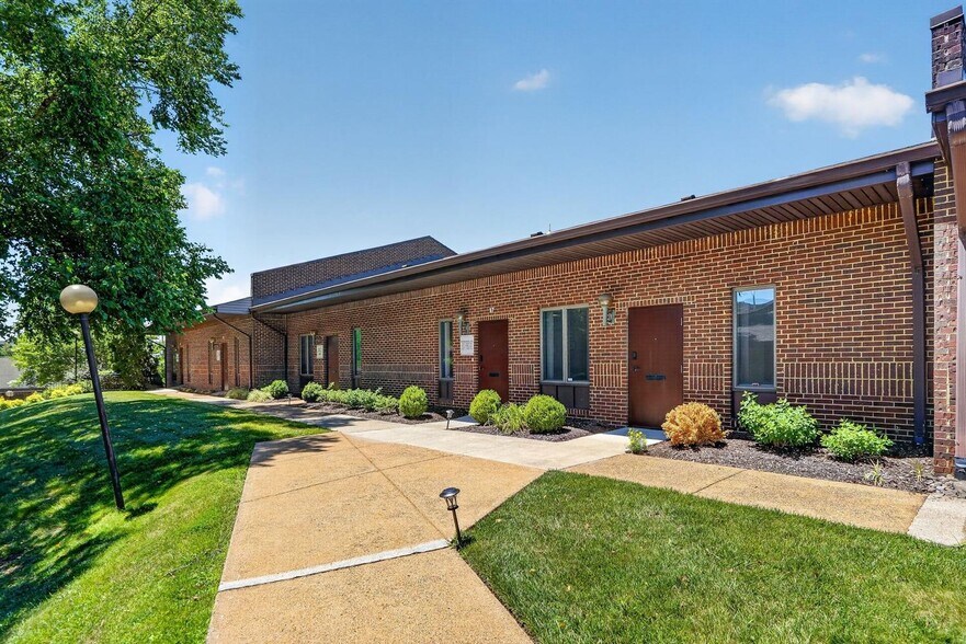 106 Elden St, Herndon, VA à louer - Photo de l’immeuble – Image 3 sur 8
