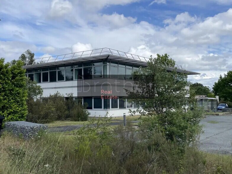 Bureau dans Pessac à louer - Photo de l’immeuble – Image 1 sur 6