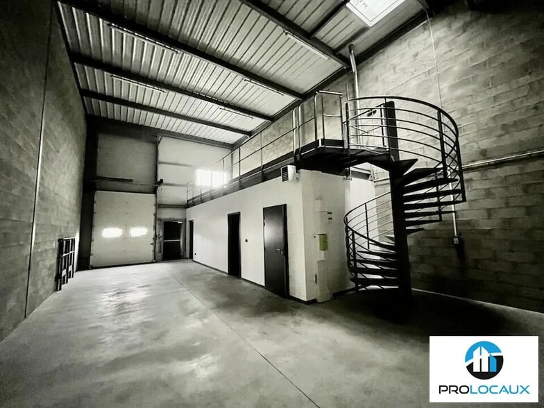 Local d’activités dans Margny-lès-Compiègne à louer - Photo intérieure – Image 1 sur 6