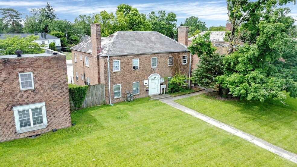 3349 E Broad St, Columbus, OH à vendre - Photo de l’immeuble – Image 2 sur 14